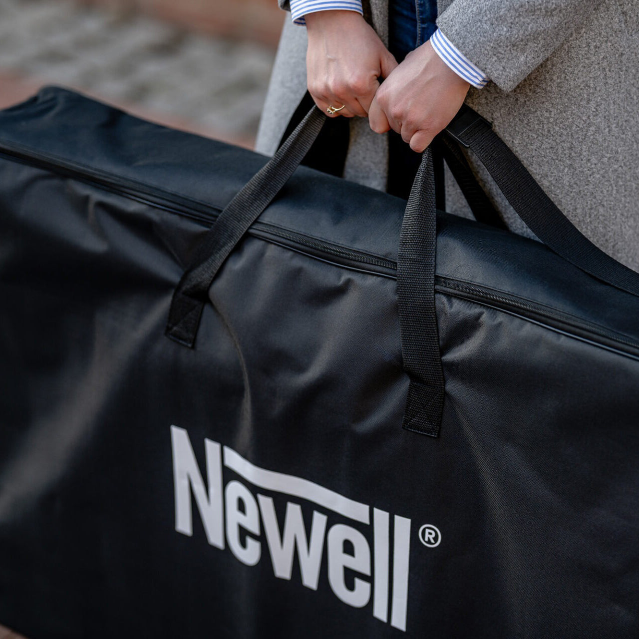 Newell Air Artha XL und Talos – LED-Lichtset mit Stativ