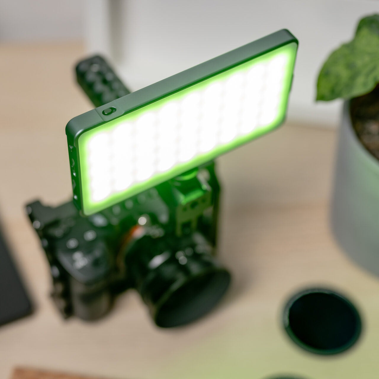 Newell RGB-W Rangha LED Leuchte - Newell Pro DE