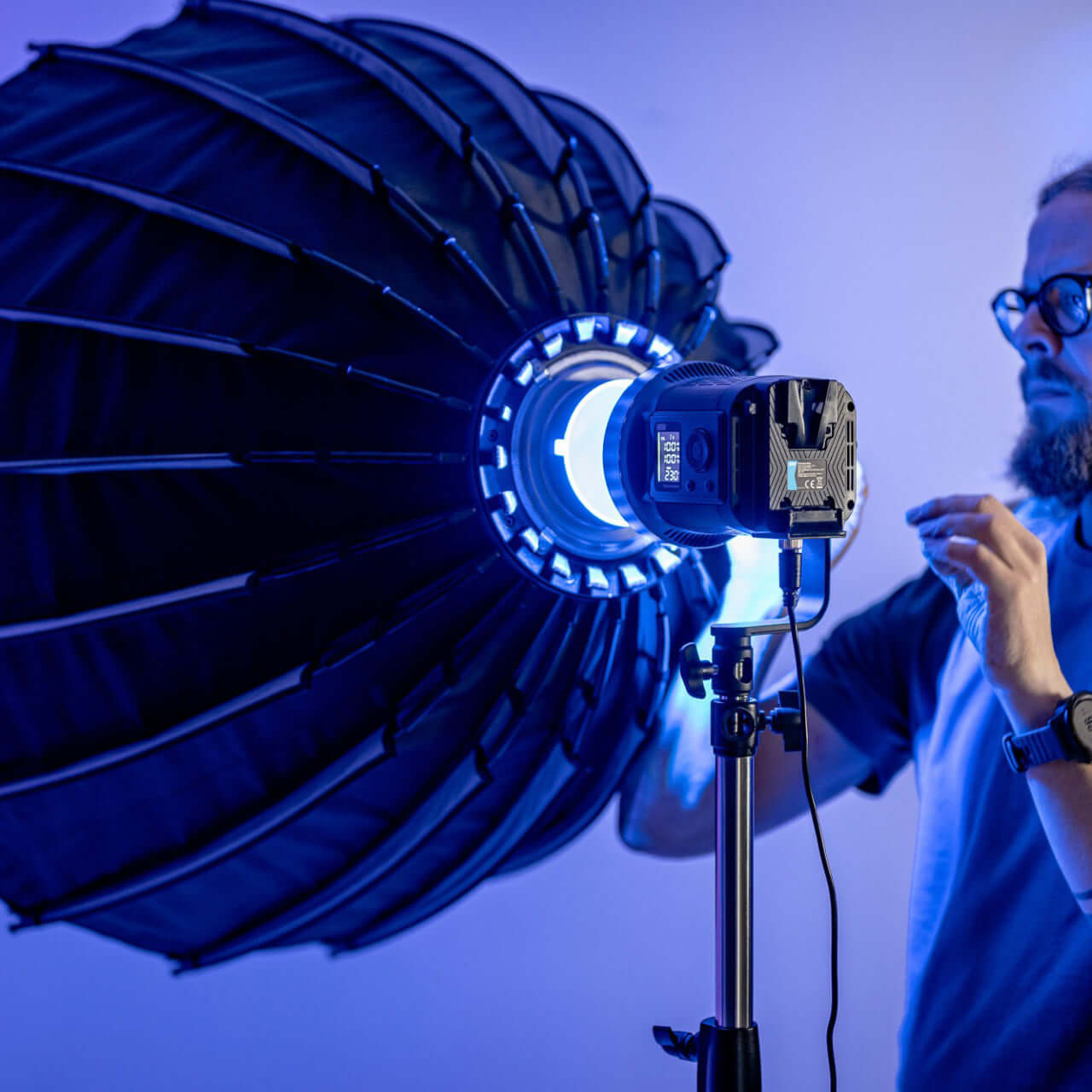 Newell RGB Pravaha Max 135 LED Lampe - Newell Pro DE