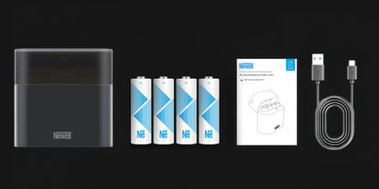 Newell Vier-Kanal-Ladegerät und 4 wiederaufladbare Li-Ionen-AA-Batterien - 2200 mAh