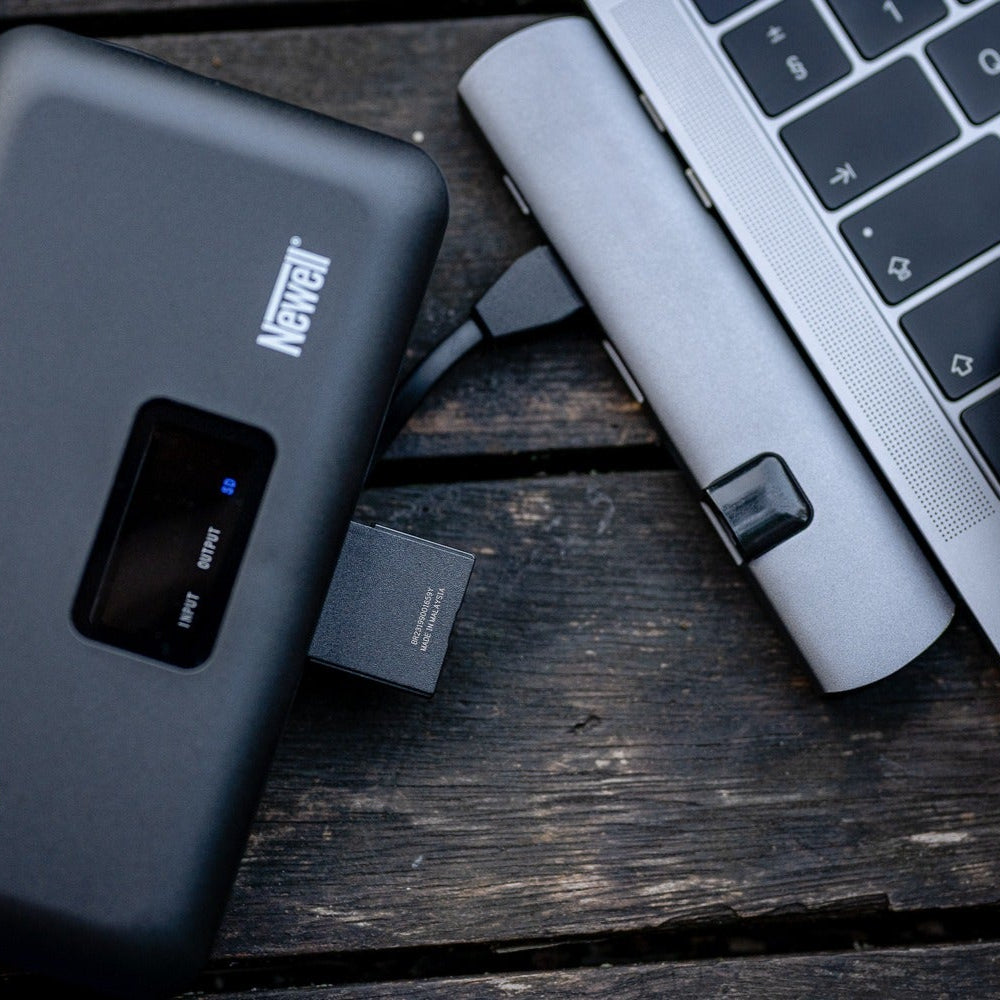 Newell LCD-PB-SD Dual-Channel Ladegeräte für Canon LP-E10 Akkus - Newell Pro DE