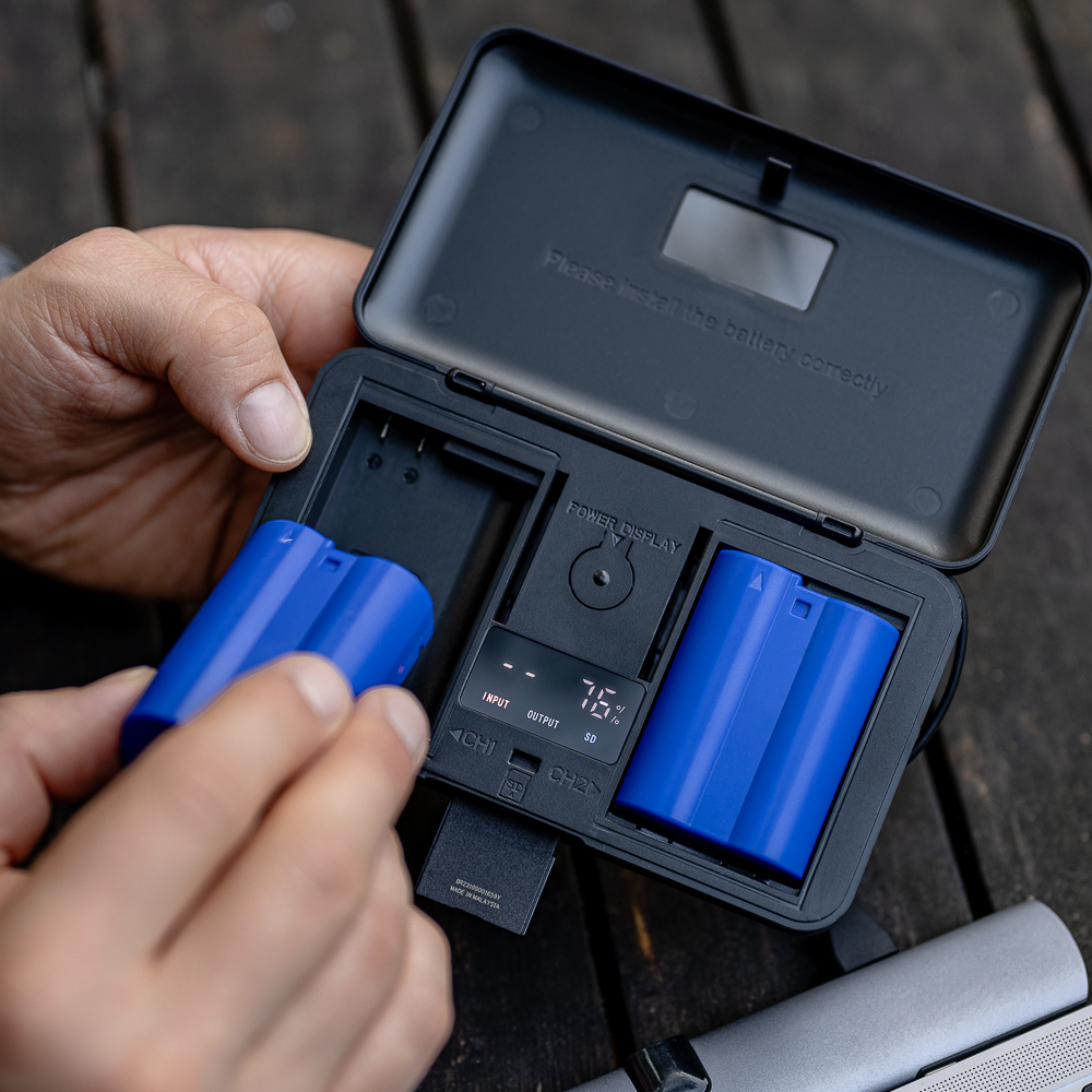 Newell LCD-PB-SD Dual-Channel Ladegeräte für Canon LP-E17 Akkus - Newell Pro DE