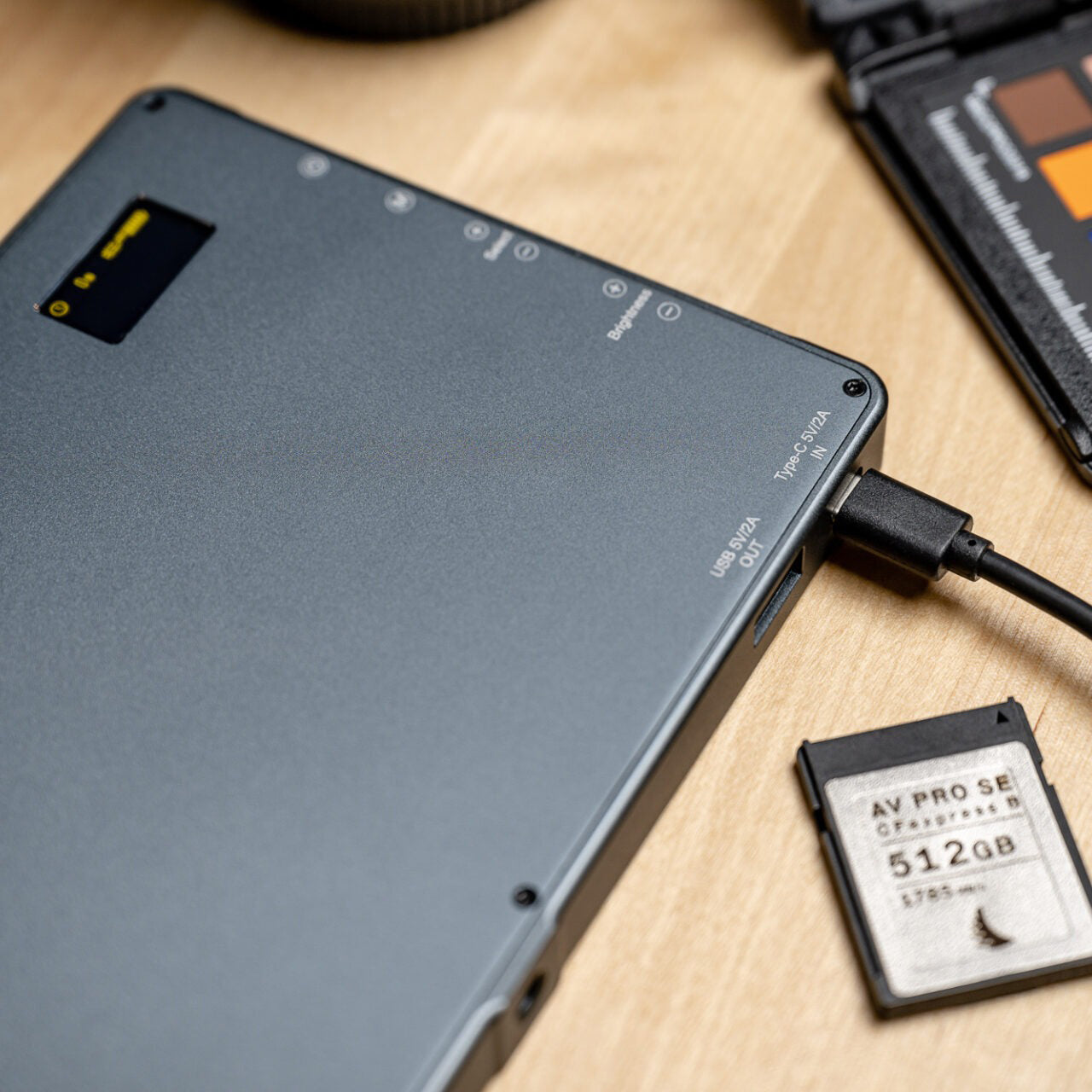 Newell RGB-W Rangha Max LED Leuchte - Newell Pro DE