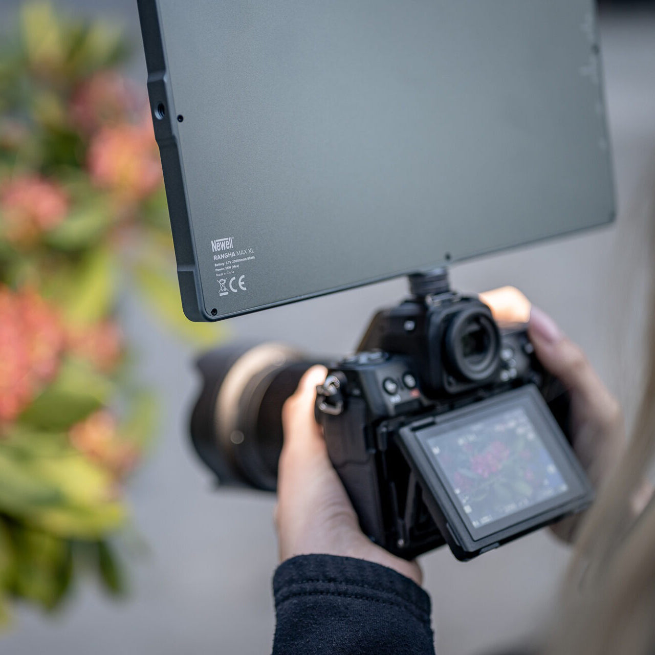 Newell RGB-W Rangha Max LED Leuchte XL - Newell Pro DE