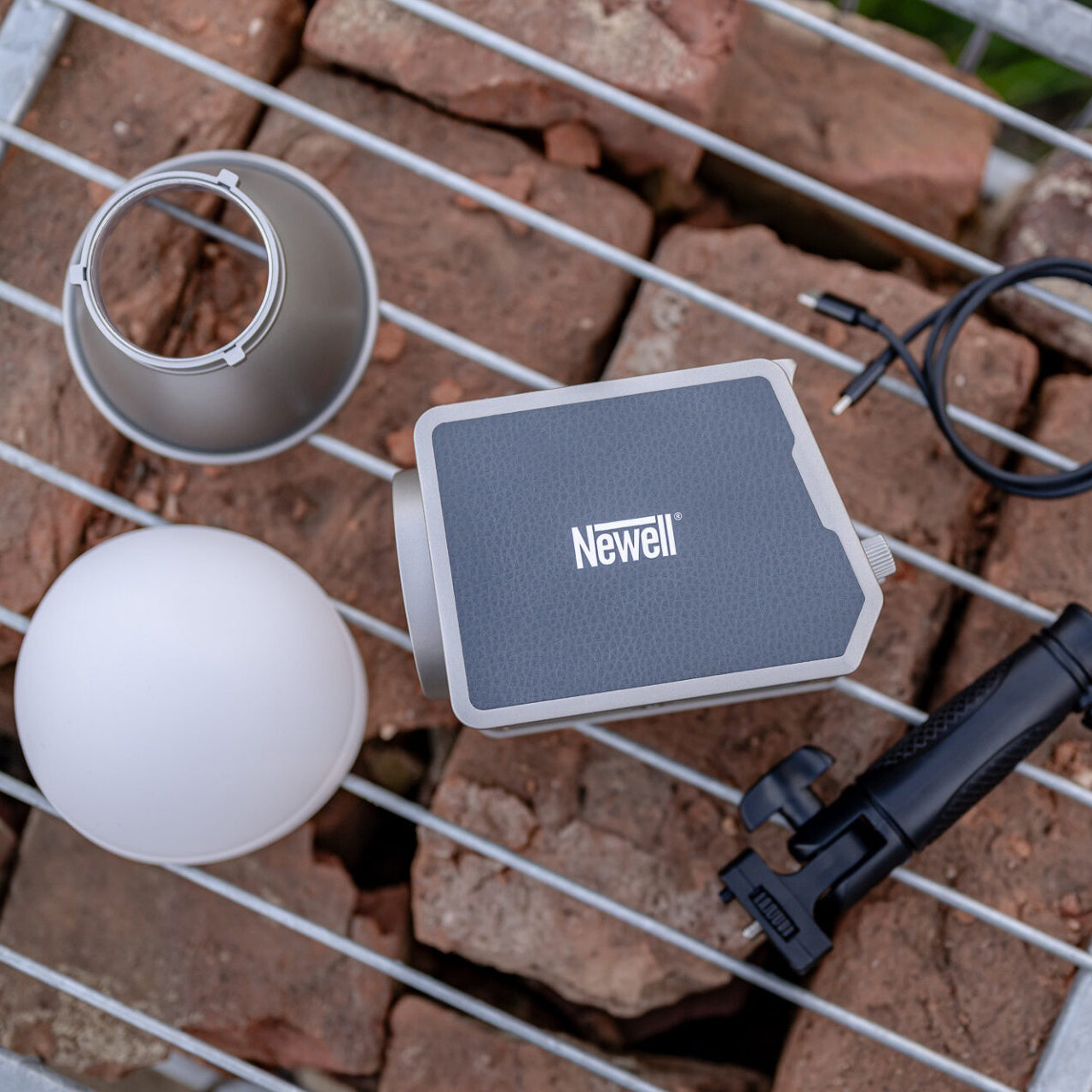 Newell Zora 90 WB (2700 – 6500 K) LED-Leuchte